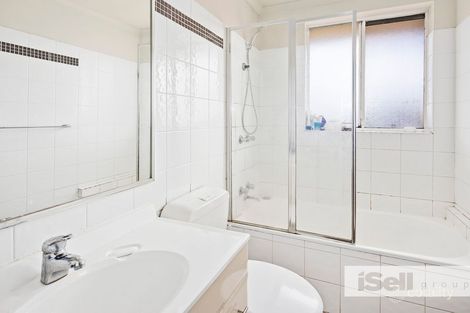 Property photo of 2/135-145 Athol Road Springvale South VIC 3172