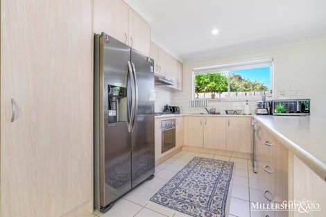 Property photo of 2/5 Kelvin Grove South Morang VIC 3752