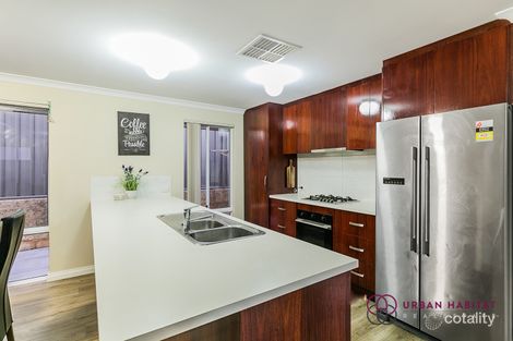Property photo of 10 Abingdon Crescent Wellard WA 6170