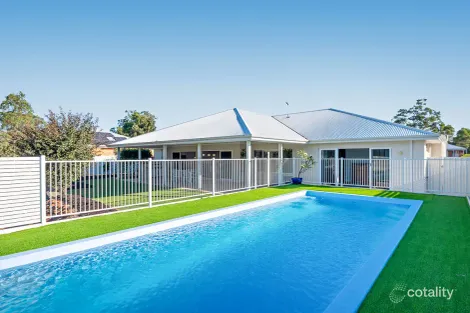 Property photo of 23 Meldrum Loop Bedfordale WA 6112