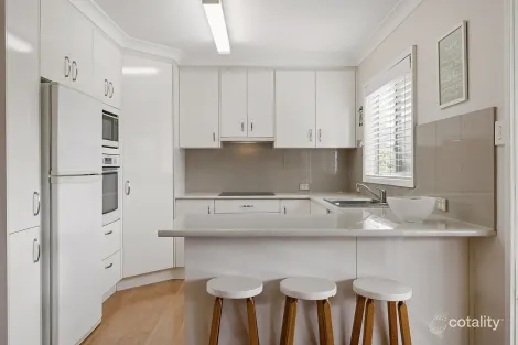 Property photo of 3 Larool Place Engadine NSW 2233