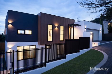 Property photo of 5 Heritage Lane Ivanhoe East VIC 3079