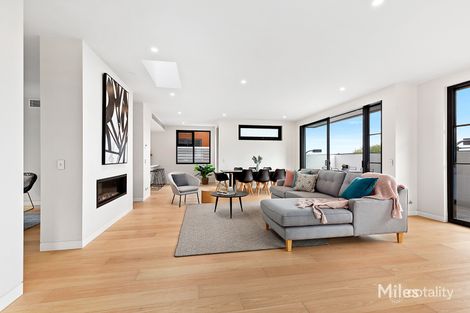 Property photo of 5 Heritage Lane Ivanhoe East VIC 3079