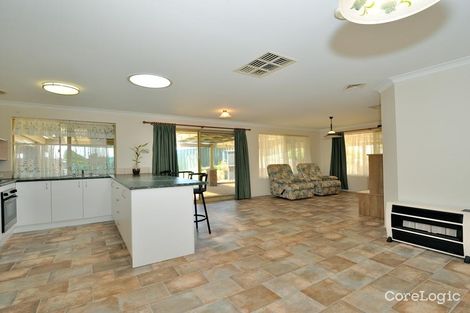 Property photo of 11 Hillview Rise Cooloongup WA 6168