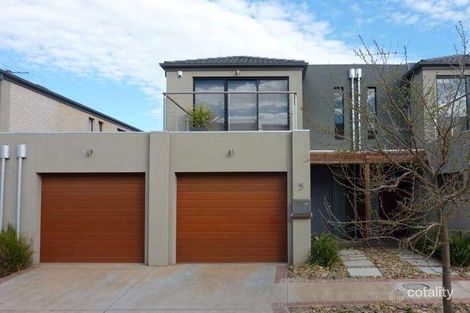 5 Beacon Lane, Caroline Springs, VIC 3023