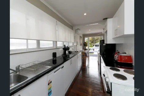 Property photo of 22 Ingham Street Oxley QLD 4075