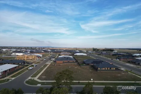 56 Thurling Pde, Lucas, VIC 3350