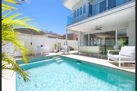 1/18 Bali Ave, Palm Beach, QLD 4221