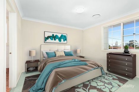 7 Alanas Ave, Oatlands, NSW 2117