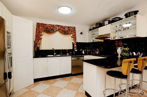 Property photo of 5 Glenroben Place Mount Druitt NSW 2770