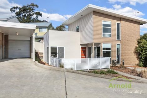 21/4 Crawford Lane, Mount Hutton, NSW 2290