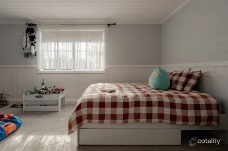 Property photo of 33 Victoria Street Howlong NSW 2643