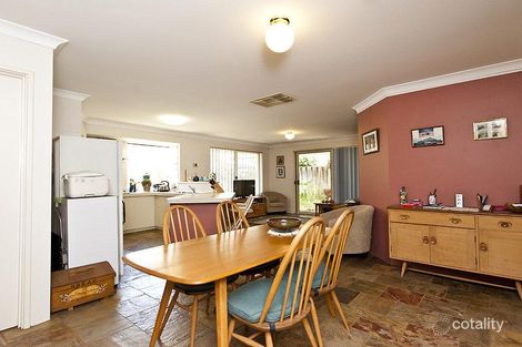 Property photo of 19 Old Lake Grove Wilson WA 6107