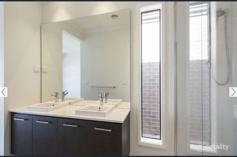 Property photo of 20 Mortlake Road Tarneit VIC 3029