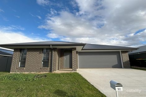 52 Evesham Cct, North Tamworth, NSW 2340