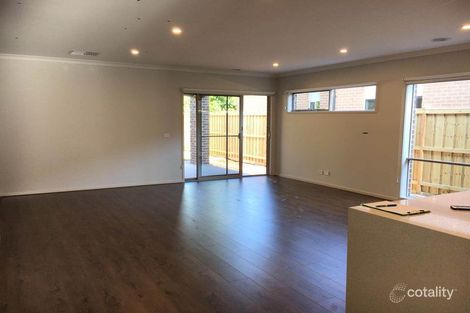 Property photo of 16 Appleton Avenue Keysborough VIC 3173