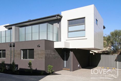 Property photo of 4/10-12 Ralph Street Reservoir VIC 3073
