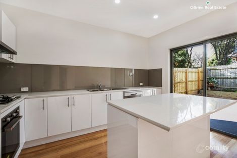 Property photo of 7A Nadia Court Endeavour Hills VIC 3802
