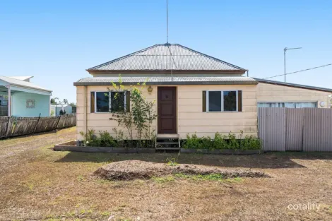11 Copp St, Pittsworth, QLD 4356