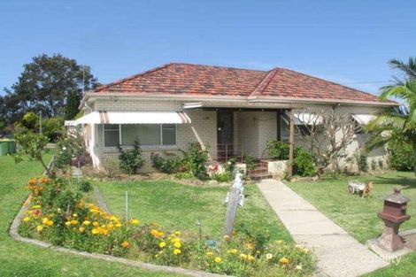 5 Chapman Ave, Wyong, NSW 2259