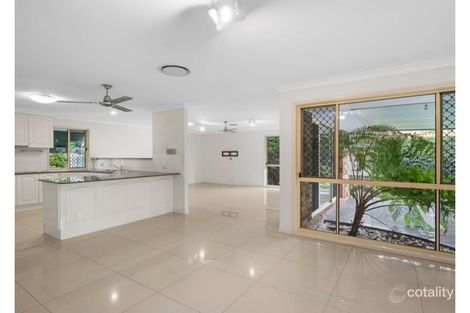 Property photo of 18 Homewood Place Carindale QLD 4152