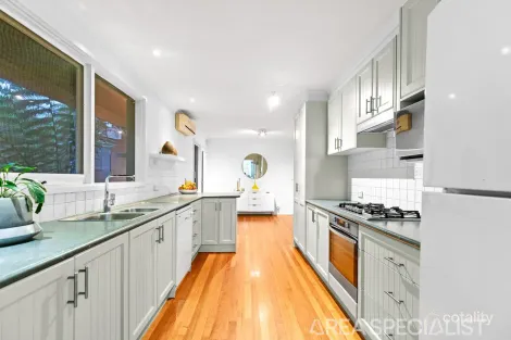 Property photo of 3 Alcon Court Langwarrin VIC 3910