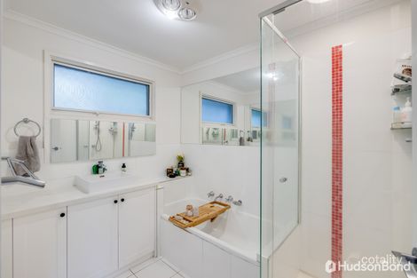 Property photo of 1/498 Doncaster Road Doncaster VIC 3108