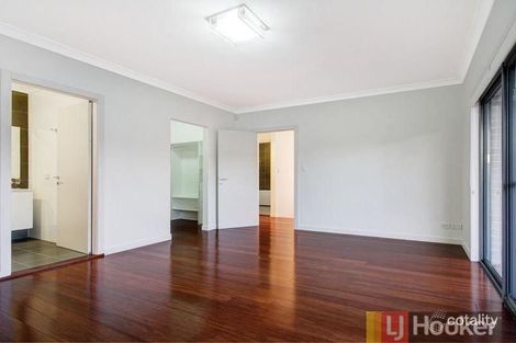 Property photo of 17 Mavis Avenue Peakhurst NSW 2210