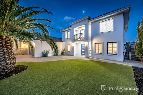 Property photo of 10 Hayling Road Iluka WA 6028
