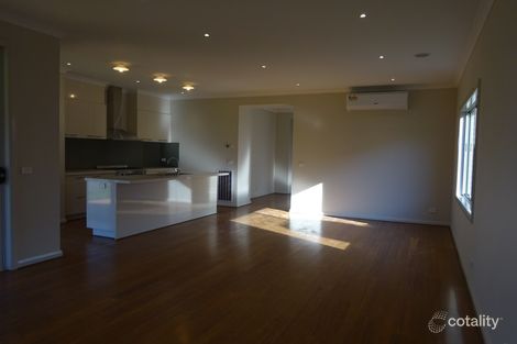 Property photo of 50 Bridgehaven Drive Craigieburn VIC 3064