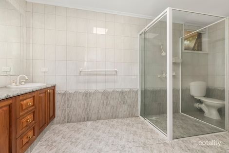 Property photo of 17 Caithness Crescent Glen Waverley VIC 3150