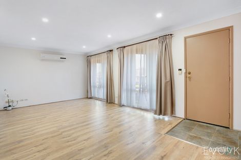 Property photo of 17 Pagoda Crescent Quakers Hill NSW 2763