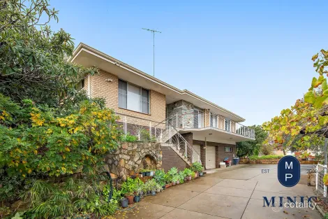 3 Derry Ave, Mount Nasura, WA 6112