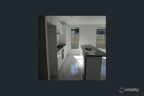 Property photo of 10 Sandpiper Circuit Aberglasslyn NSW 2320