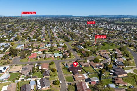 Property photo of 2 Yaldara Crescent Cowra NSW 2794