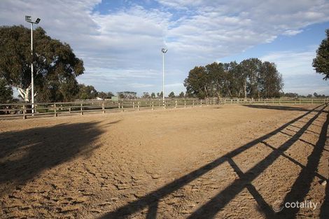 420 Bunyip-Modella Rd, Iona, VIC 3815