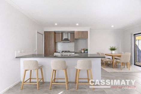 Property photo of 7 Trendale Lane Clyde VIC 3978