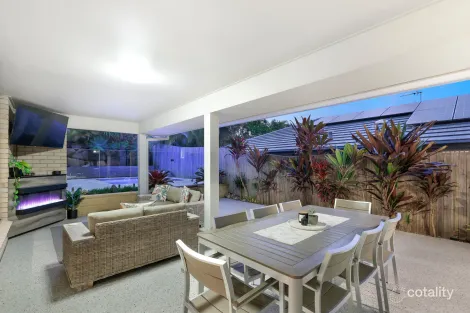 Property photo of 5 Sandow Street Pacific Pines QLD 4211