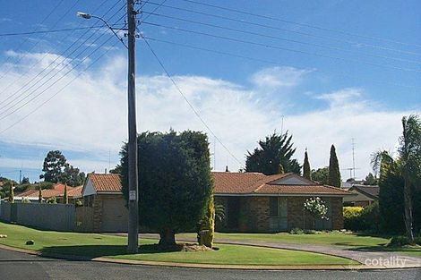 16 Cousins Ave, Usher, WA 6230