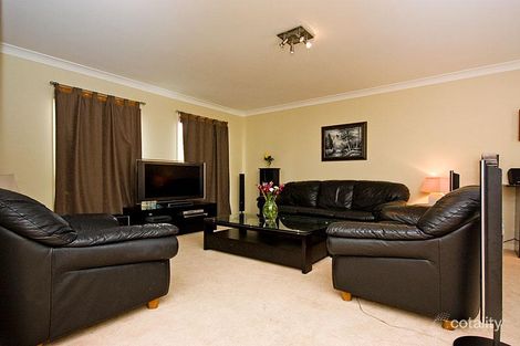 33 Cowrie Pde, Albany Creek, QLD 4035