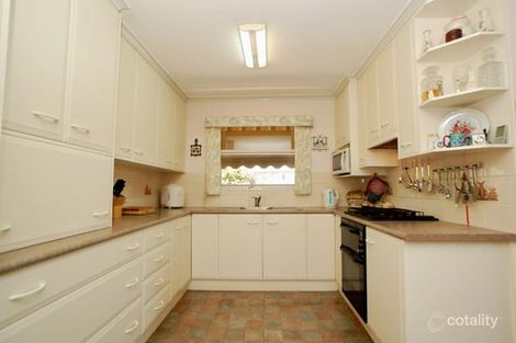 Property photo of 3 Minnipa Drive Hallett Cove SA 5158