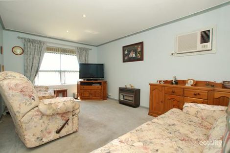 Property photo of 3 Minnipa Drive Hallett Cove SA 5158