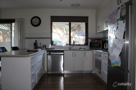 Property photo of 8 Polaris Drive Sale VIC 3850