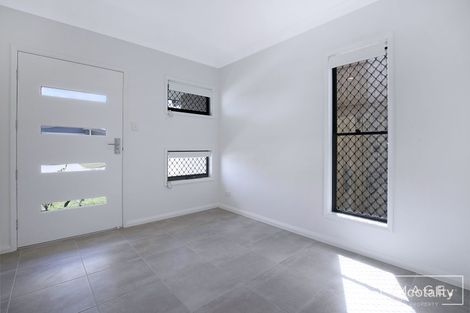 Property photo of 9 Cambridge Way Ripley QLD 4306