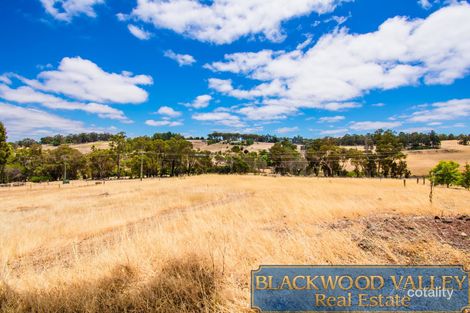 Property photo of 60 Robinia Way Kangaroo Gully WA 6255