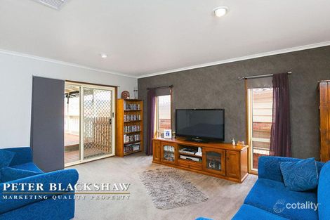 Property photo of 17 Doyle Place Karabar NSW 2620