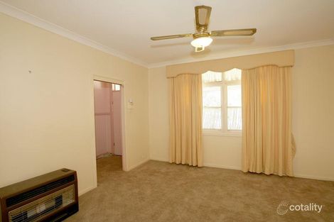 Property photo of 2 Queen Street The Rock NSW 2655