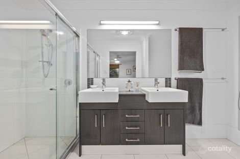 Property photo of 19 Forest Oak Court Chuwar QLD 4306