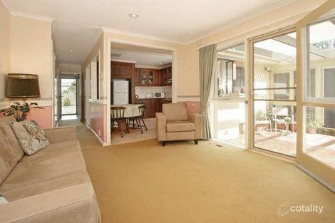 Property photo of 31 Lomond Drive Glen Waverley VIC 3150