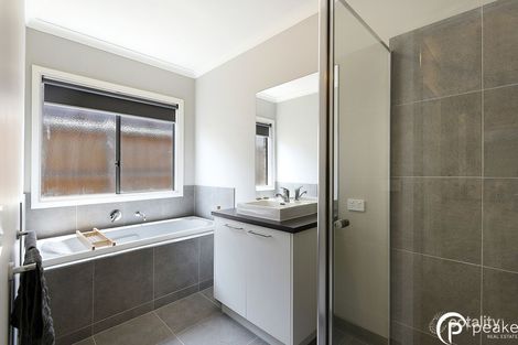 Property photo of 9 Bayview Road Officer VIC 3809